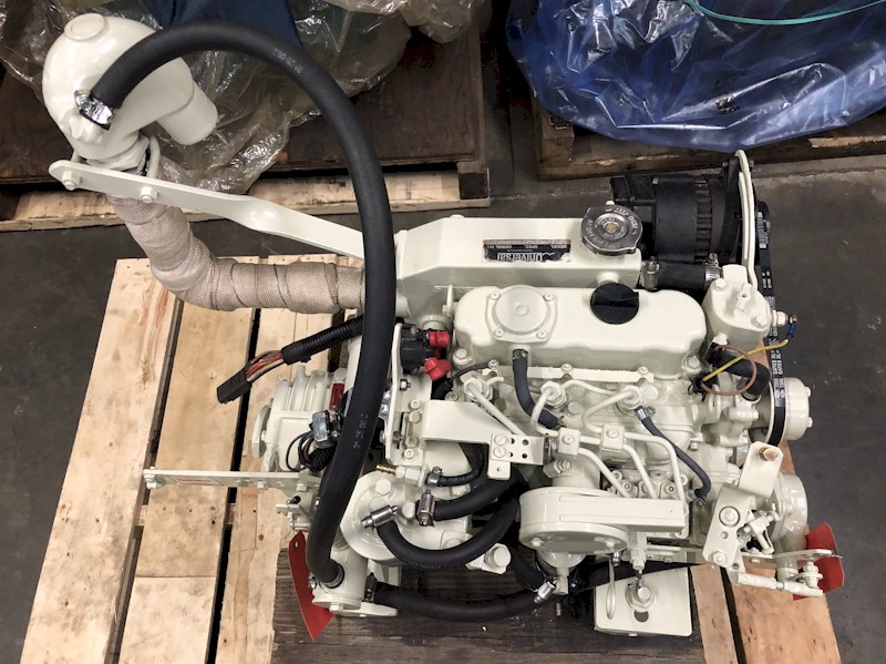 Universal M3-20B Marine Diesel Engine