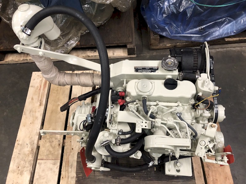 Universal M3-20B Marine Diesel Engine