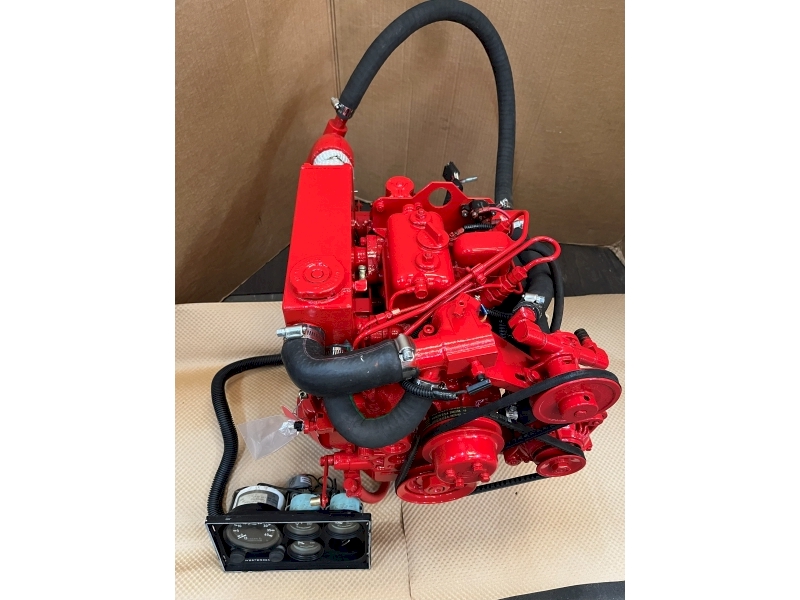 Universal W10-2 Marine Diesel Engine