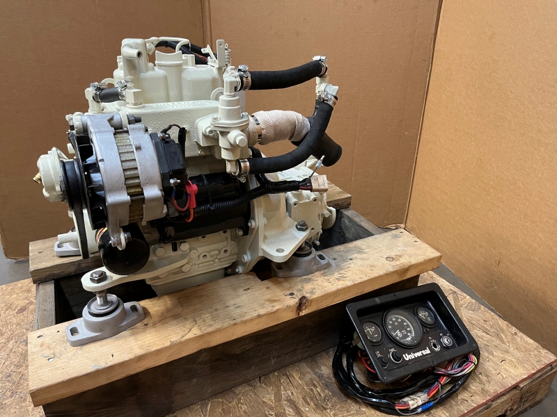 Universal 5411 Marine Diesel Engine