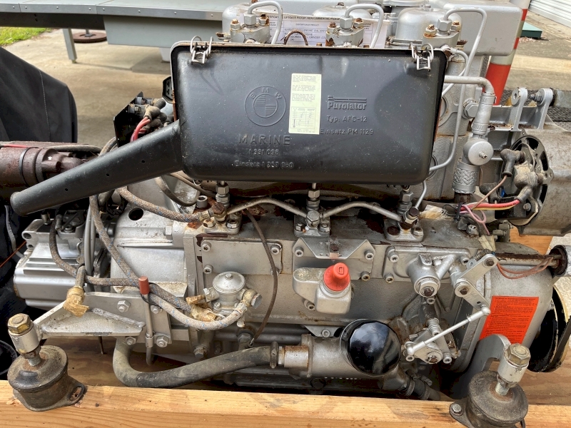 BMW D250-2 Marine Engine