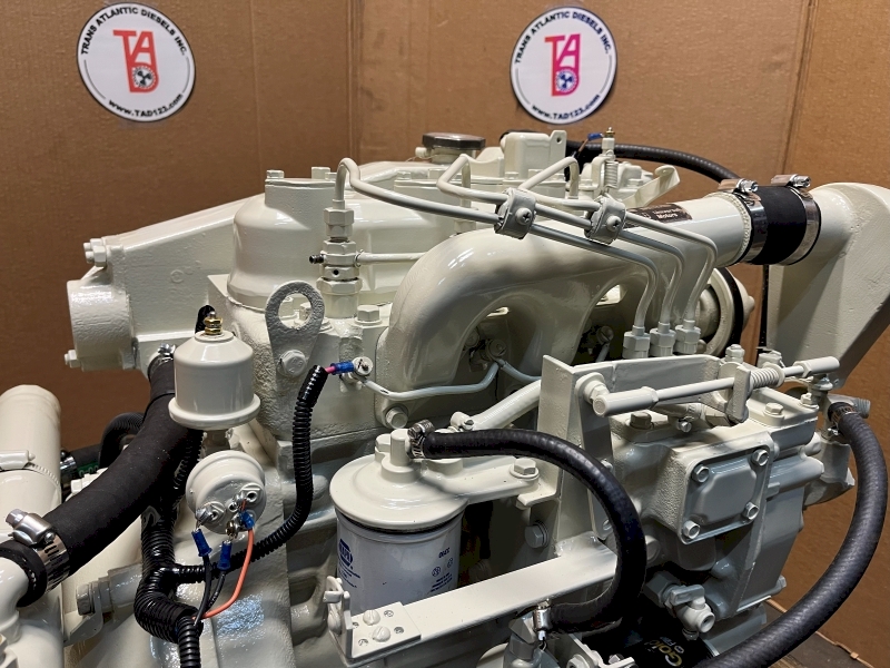 Universal 5424 Marine Diesel Engine