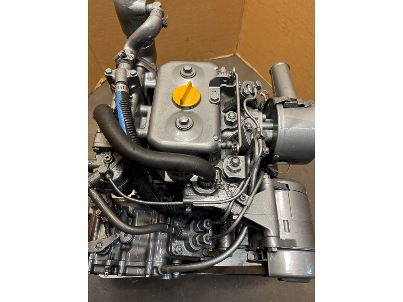 Yanmar 2QM15 Marine Diesel Engine